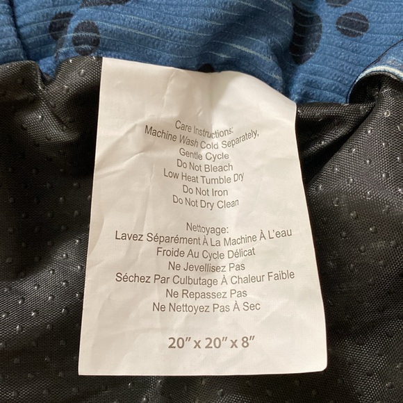 2/$28 or 1/$20 Spot Sleep Zone Cozy Pet Bed for Cats & Small Dogs 20β x 20β x 8β - Picture 7 of 7